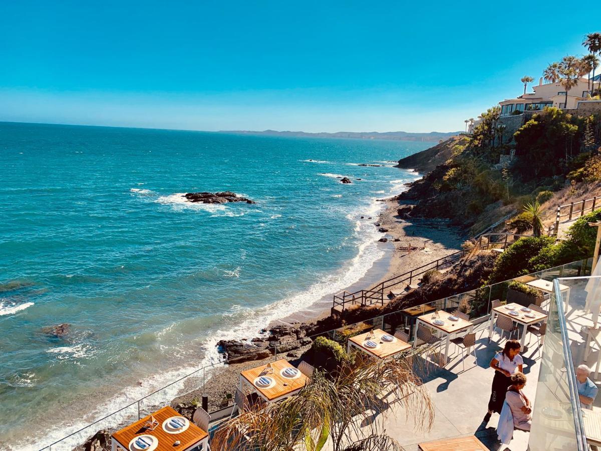 Superb Villa By The Sea 贝纳尔马德纳 外观 照片